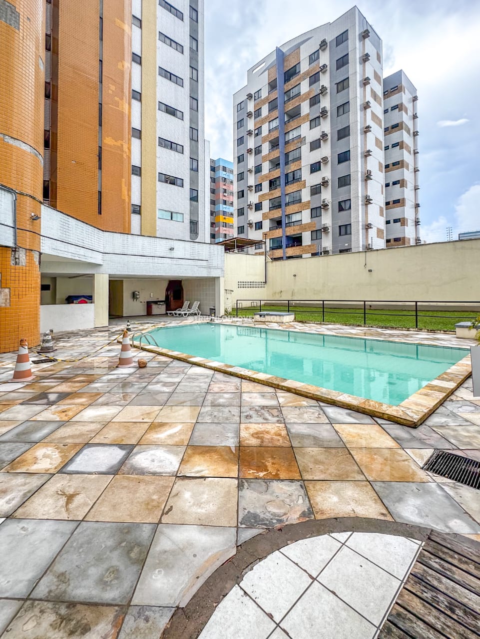 WhatsApp Image 2025-12-09 at 08.21.41