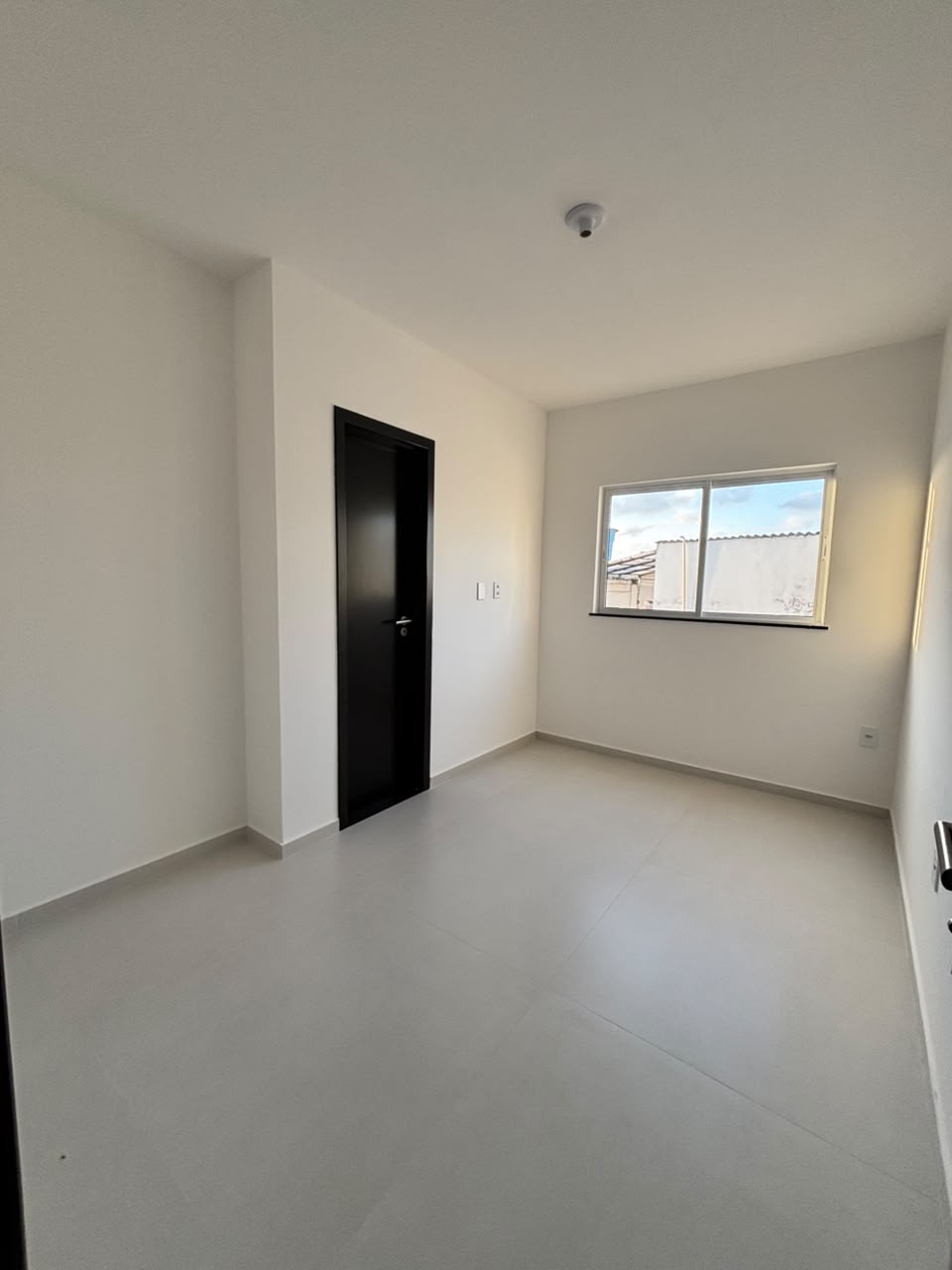 04_quartos_suites_quarto_vazio_03
